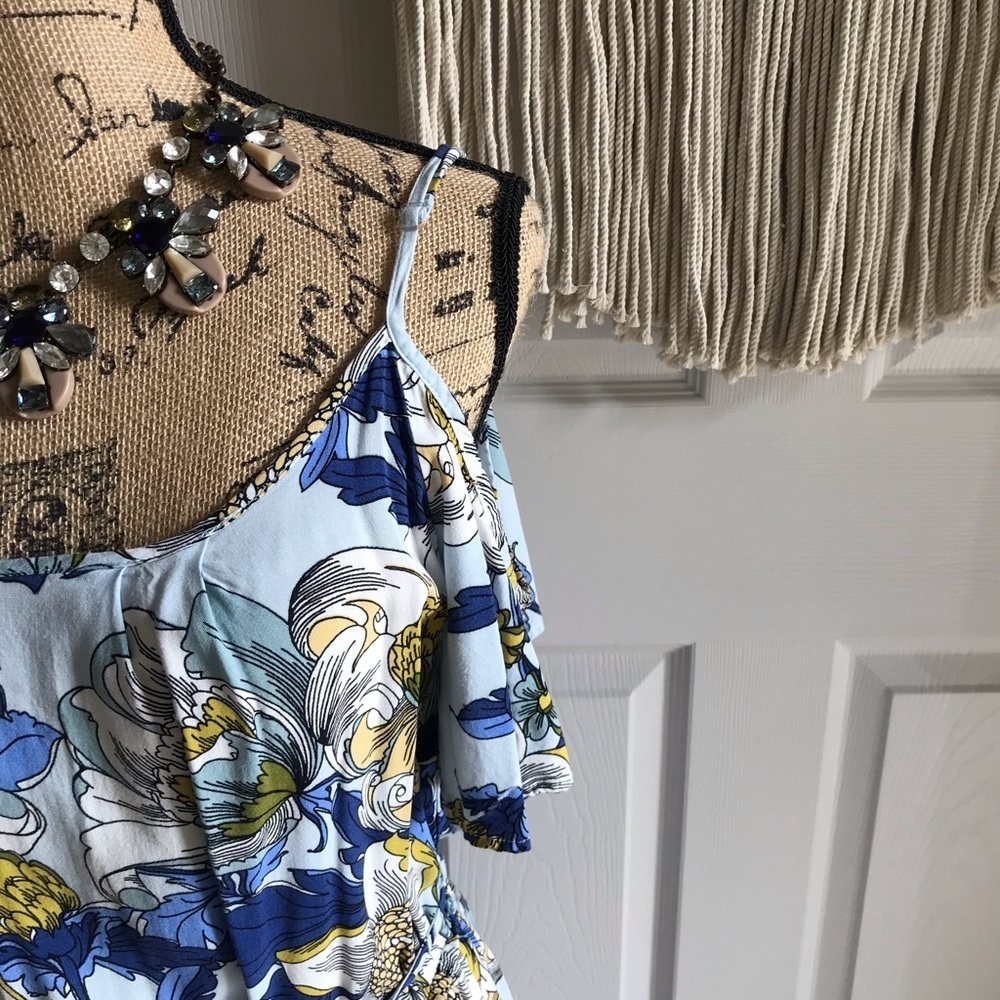 Boho Floral Maxi Dress 💙💛 - Picture 5 of 8